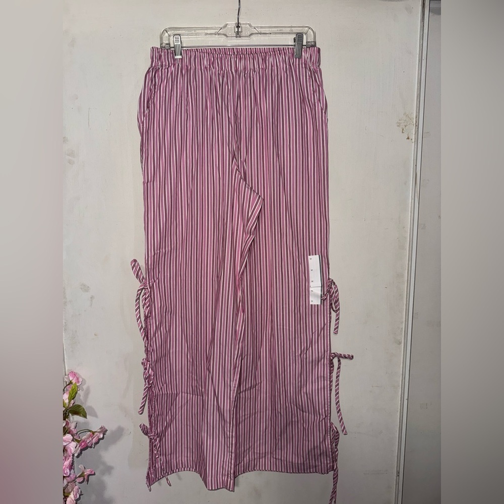 Women's High-Rise Side-Tie Relaxed Boxer Pants - Wild Fable Red Striped - Picture 2 of 7